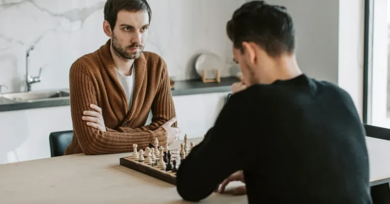 how to play chess online with a friend